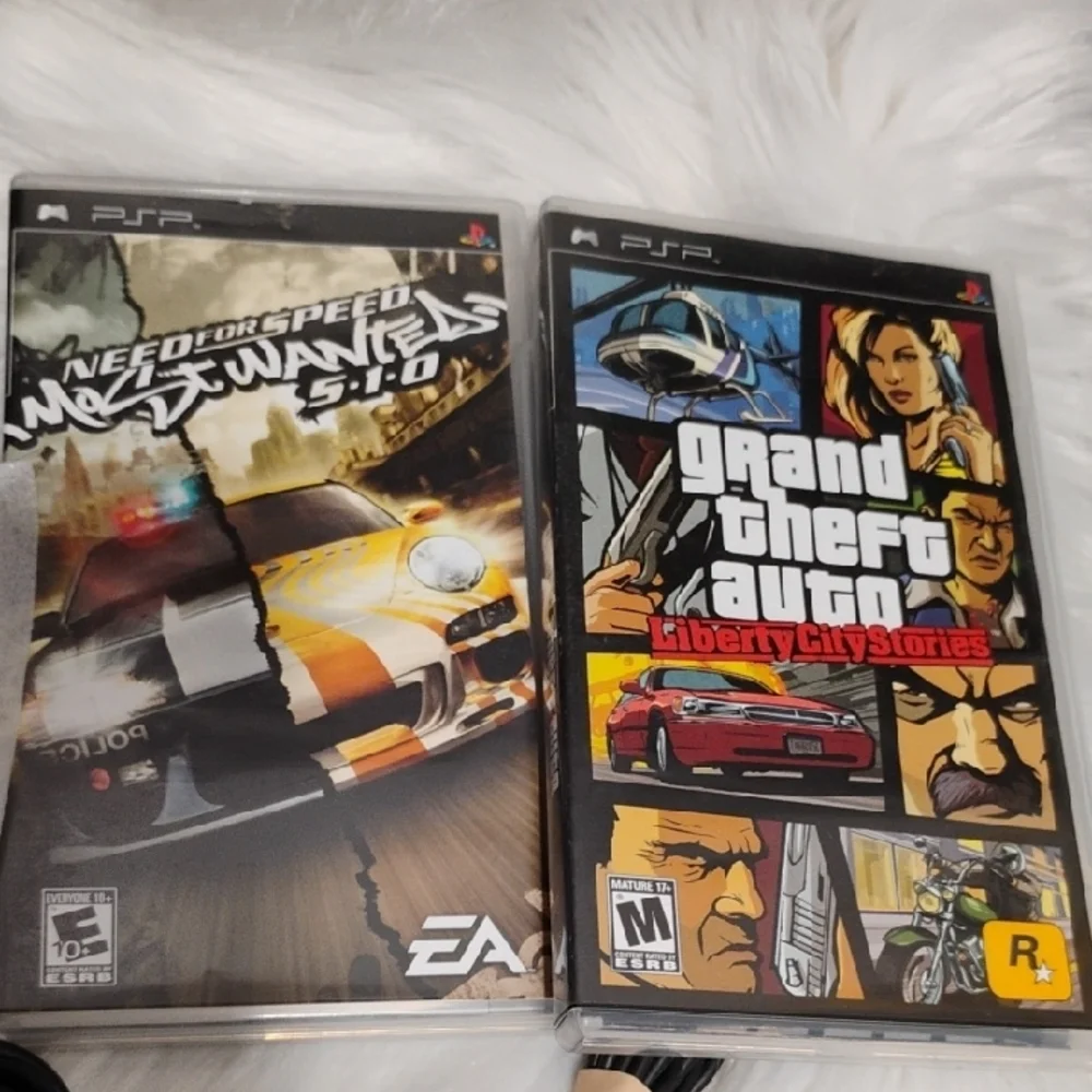 (#11) Sony PSP PlayStation Portable Value Pack Console/ 4 Games Like New